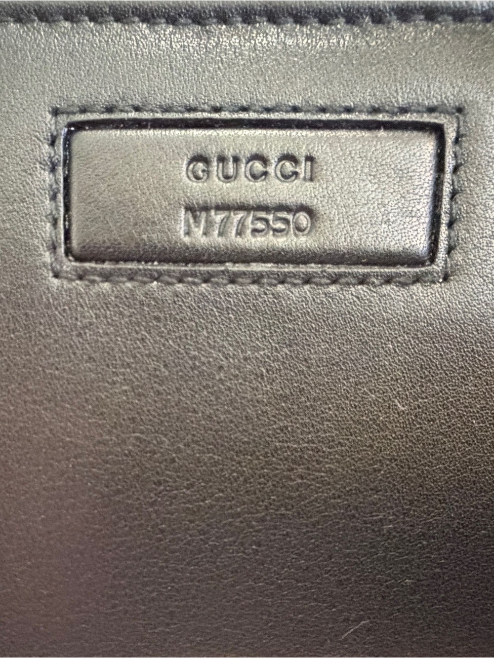 Gucci Black Leather Wallet with Embossed Logo - Picture 2 of 16